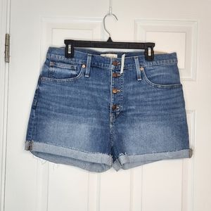 NWT Madewell cuffed denim button up cut-off shorts size 12 / 31